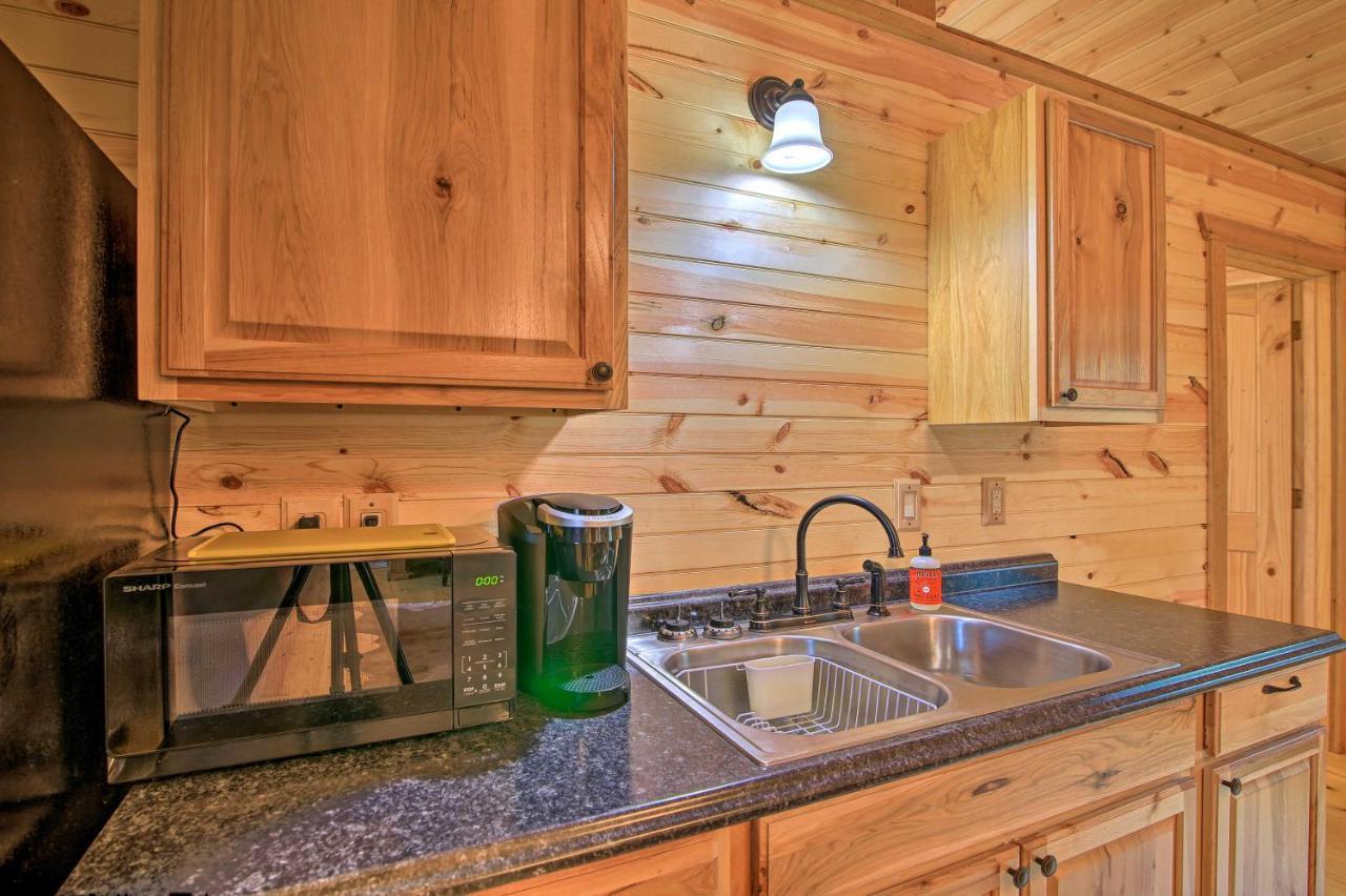 Rustic-Chic Country Cabin - 10 Mi To Main Street! フレデリックスバーグ エクステリア 写真